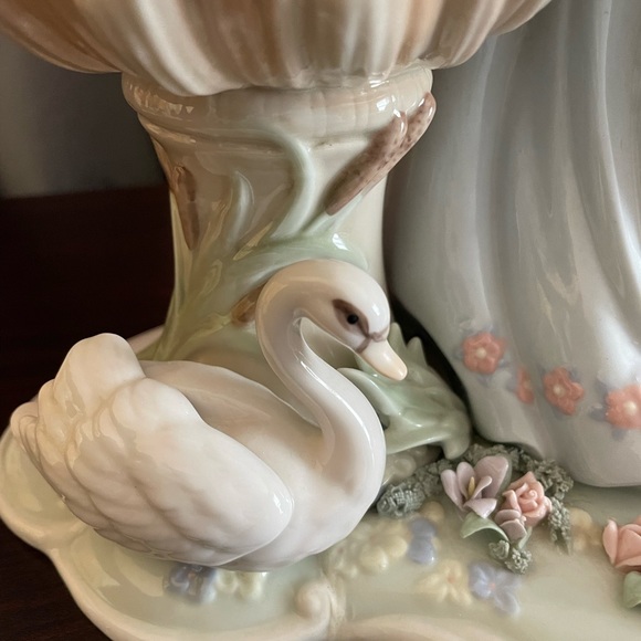 O’well Large vintage porcelain swan angel fountain figurine - Picture 8 of 10